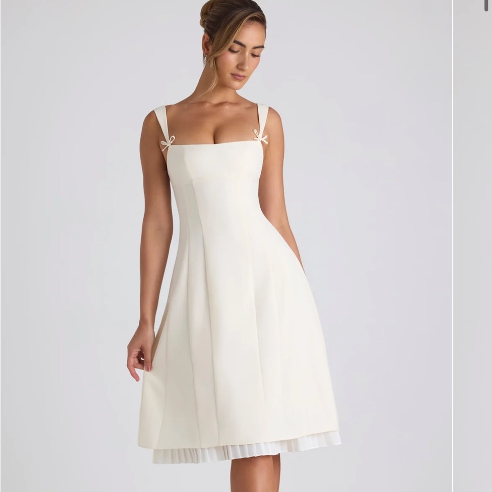 NWT Oh Polly Isadora Bow-Detail Pleated A-Line Midi Dress in Ivory - Size 6